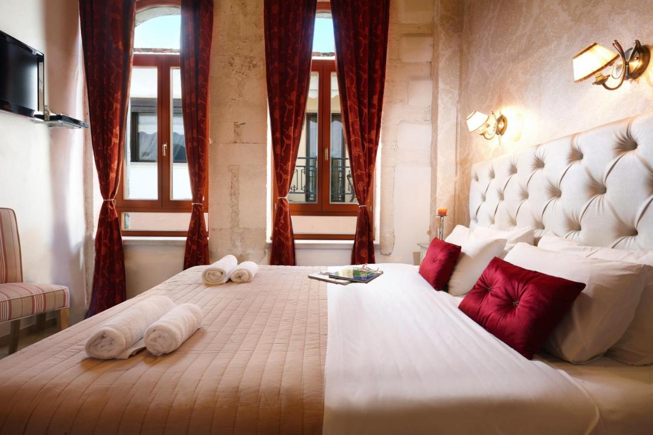 Archontiko Old Town Suites Rethymno  ภายนอก รูปภาพ